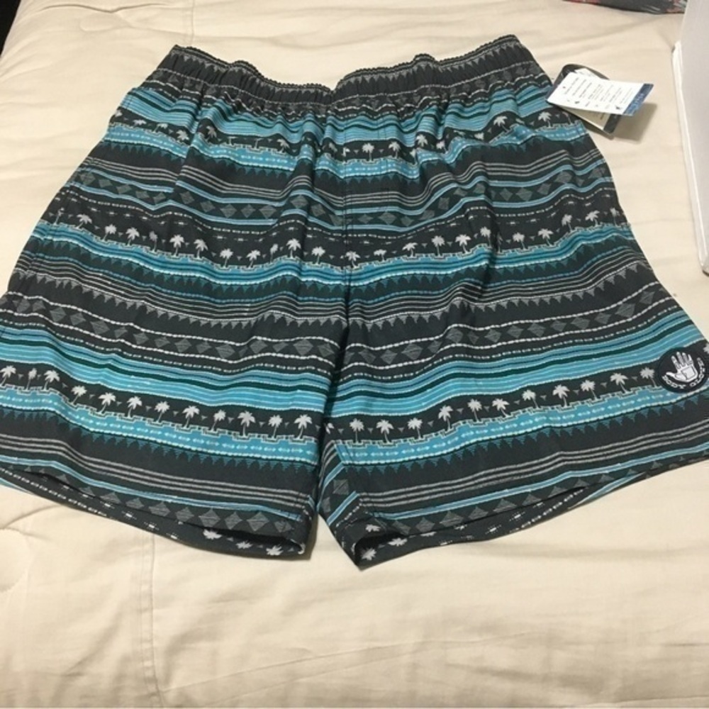 Body Glove Mens size large swim trunks / board shorts NWT